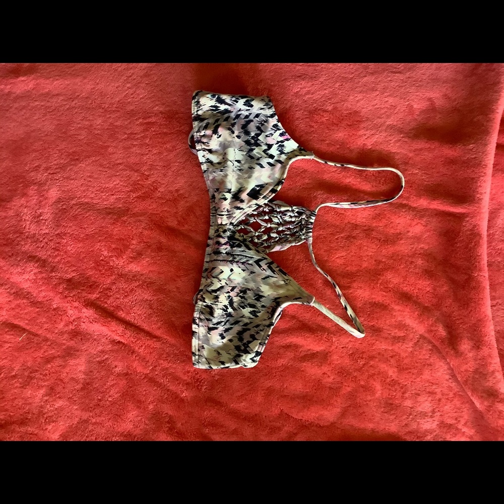 Bikini top(add to bundle $1)